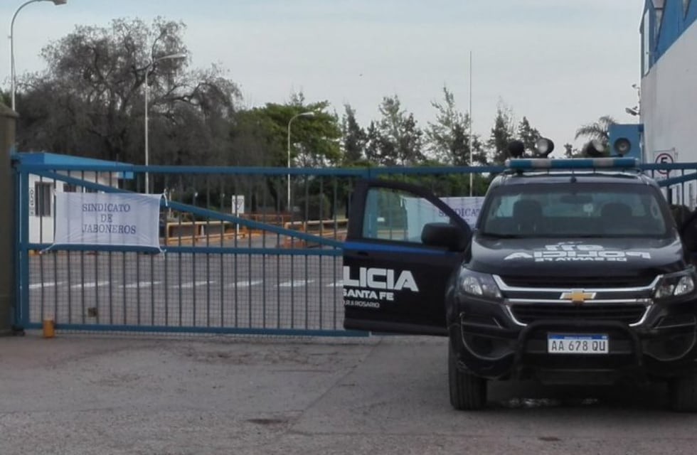 Denuncian el despido repentino de 65 empleados en una fábrica de Villa Gobernador Gálvez