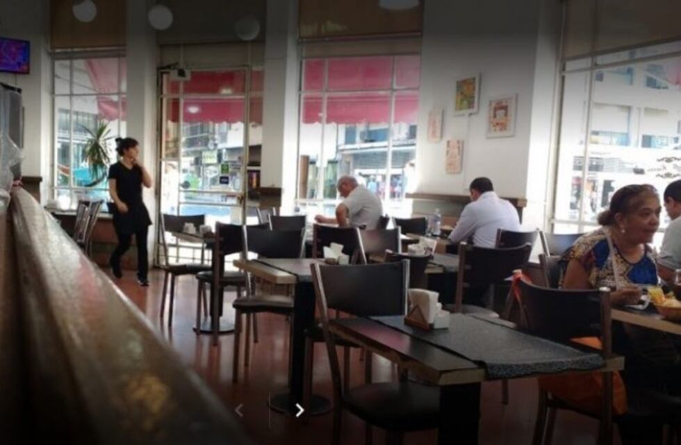 Bares y restaurantes podrán cerrar una hora más tarde