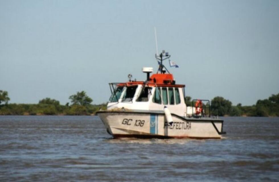 Hallaron el cuerpo de la mujer que cayó al Paraná y buscan a su pareja