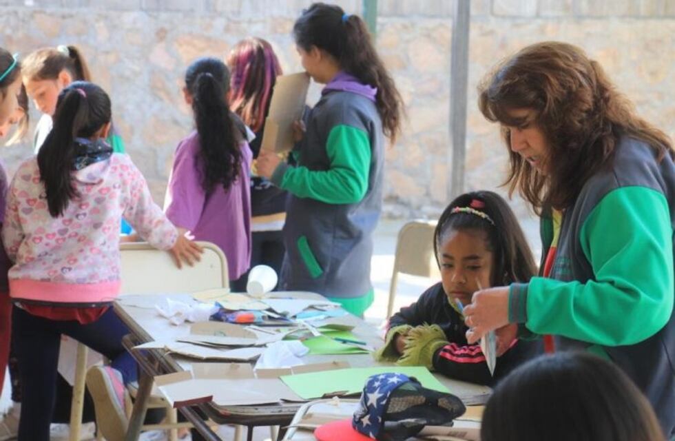 Carlos Paz: la escuela Sarmiento recibió al Taller "Creando Ambiente"
