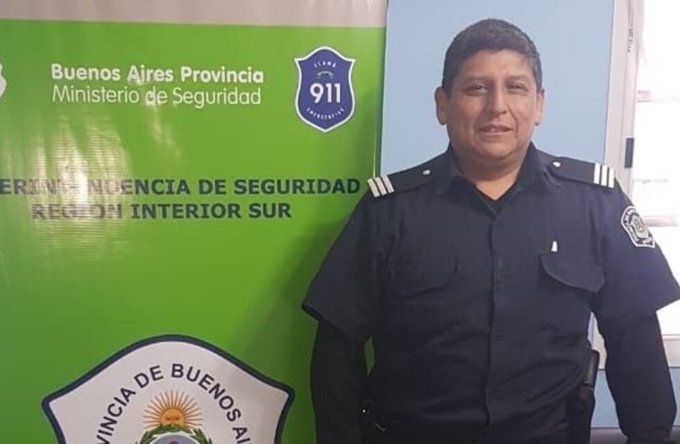 Un policía bahiense ayudó a una mujer a tener a su bebé