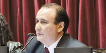 El senador santiagueño votará en contra de la legalización del aborto\u002E