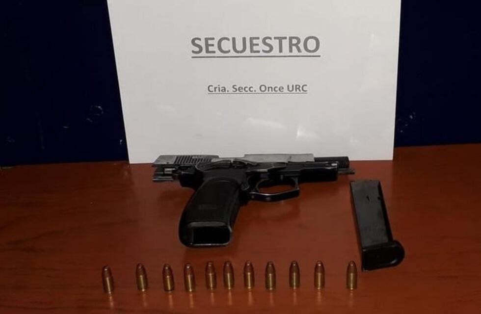 Secuestraron un arma de fuego luego de una persecución