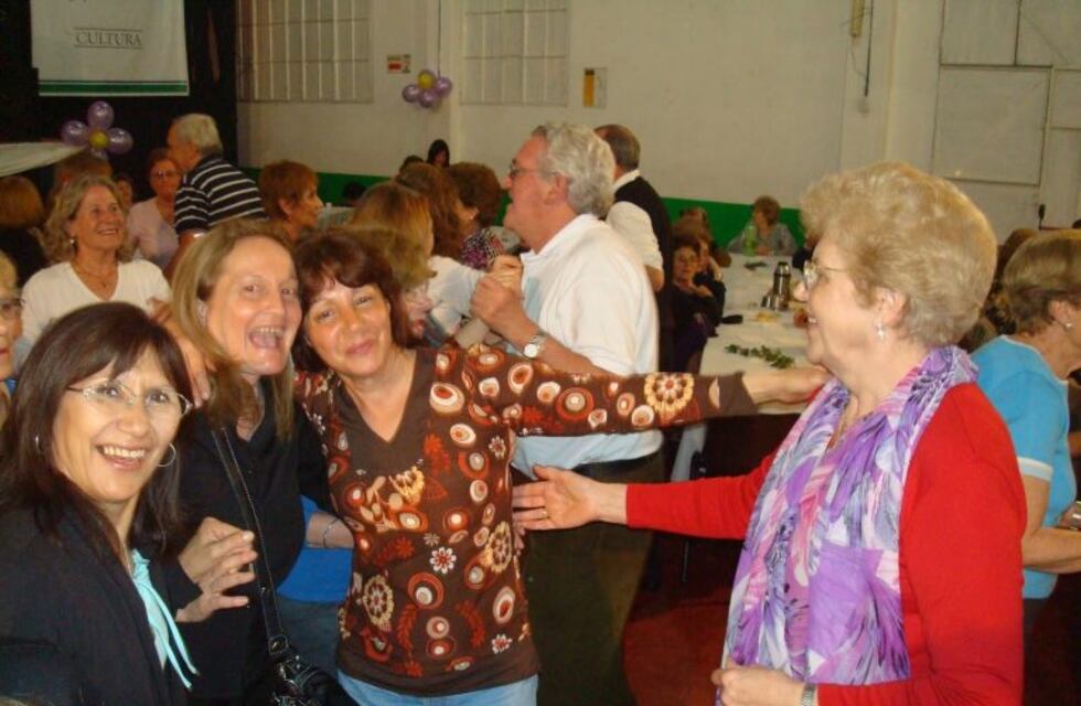 Más de tres mil adultos mayores cursan talleres en la UNRC