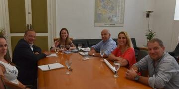 Sánchez se reunió con la directora general de Cultura y Educación provincial, Agustina Vila