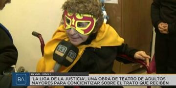 Los abuelos de la Residencia Eva Duarte de Perón se pusieron capa y antifaz\u002E