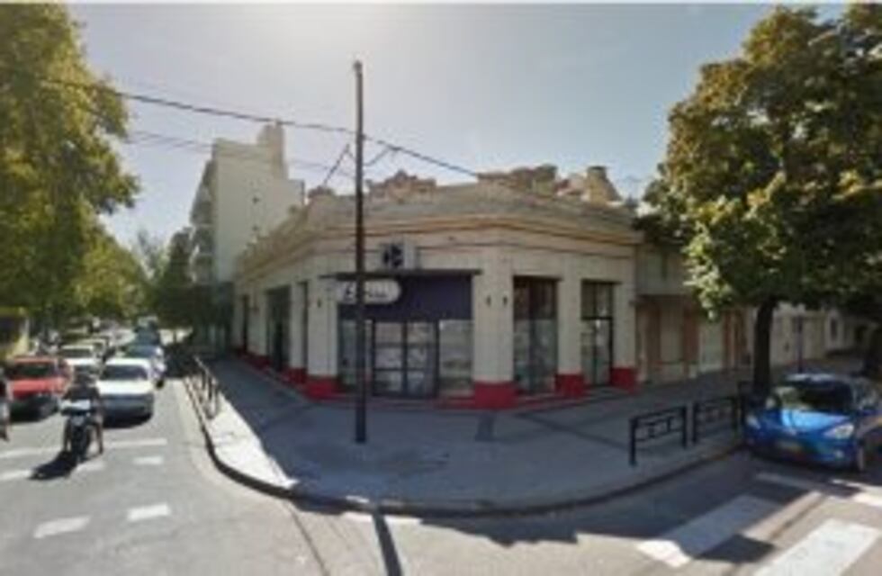 Discutió con una moza y la policía lo detuvo por amenazarla de muerte