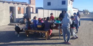 "La intención es no dejar afuera a nadie", destacó el concejal Diego Santos respecto a la emergencia alimentaria en Viedma