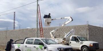 Instalan luminaria led en Las Heras