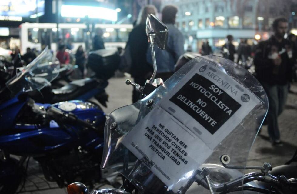 La patente en el casco podría convertirse en un chip en la moto