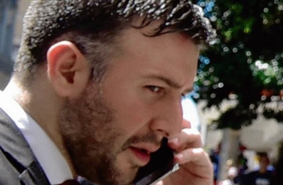 Imputaron al ex fiscal que pinchó ilegalmente el teléfono de su ex pareja, pero seguirá libre