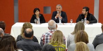 Gestionan transferencia de viviendas a vecinos del B° Gas del Estado