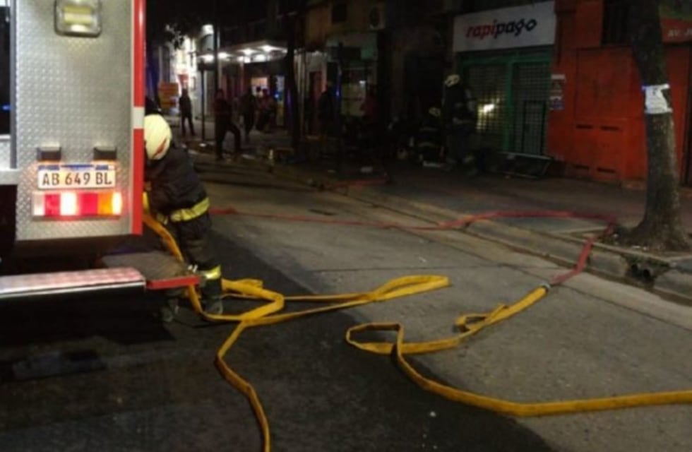 Una mujer murió a raíz de un incendio en una verdulería de Constitución