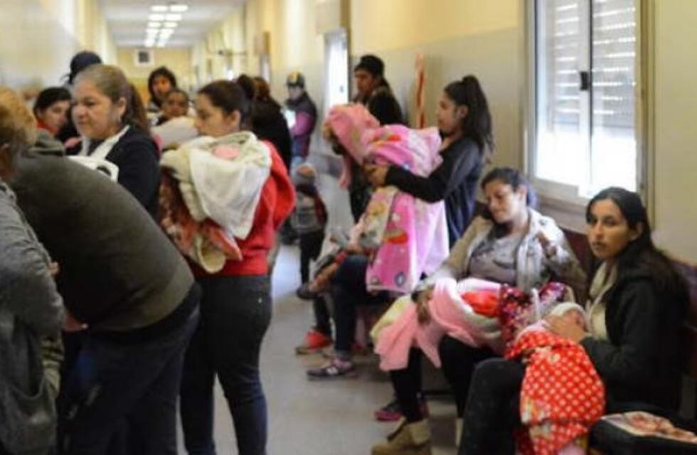 Bajas temperaturas: Guardias están completas con cuadros gripales y afecciones respiratorias