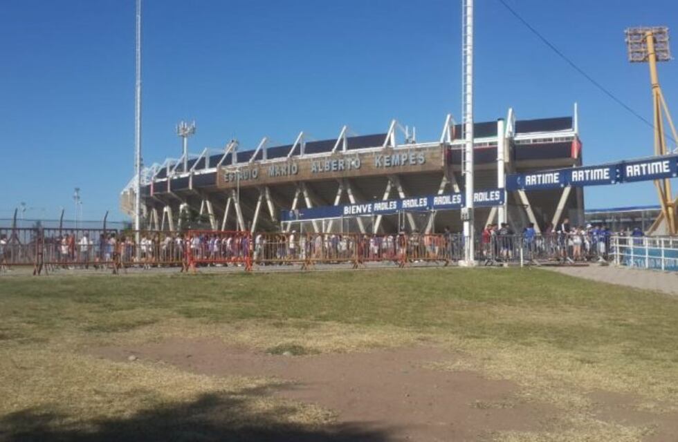 Calor y color, todo azul y blanco