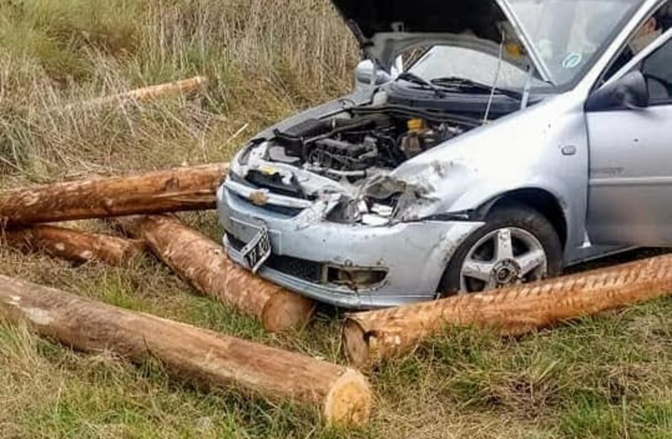 Un camión protagoniza un accidente en Ruta Provincial 20