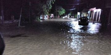 Fuerte temporal anegó calles y viviendas en Yuto, Jujuy
