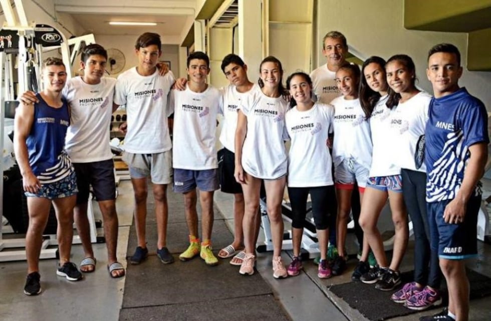 Los atletas del Dakar 2022 y el equipo misionero de lucha entrenan en el CePARD