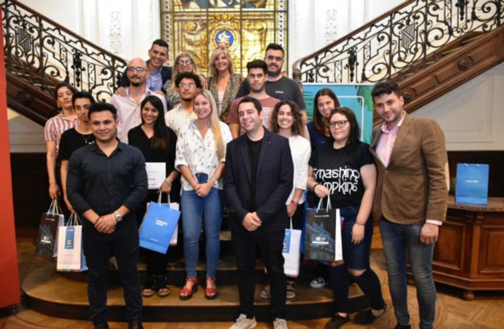 Revelaron los ganadores del concurso que muestra a Córdoba con celulares