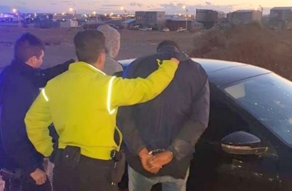 Detuvieron a dos sujetos por intentar robar en una vivienda de Chacra XIII