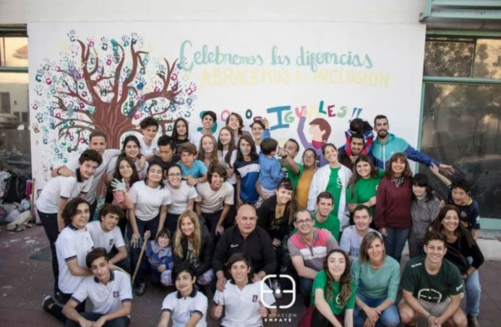 Un mural que abraza la inclusión: en fotos, la obra de Fundación Empate y alumnos del Taborin