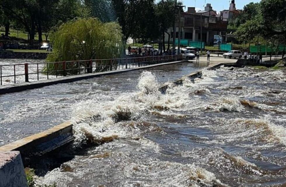 Rutas y vados cortados por las crecientes, en varios puntos de la provincia de Córdoba