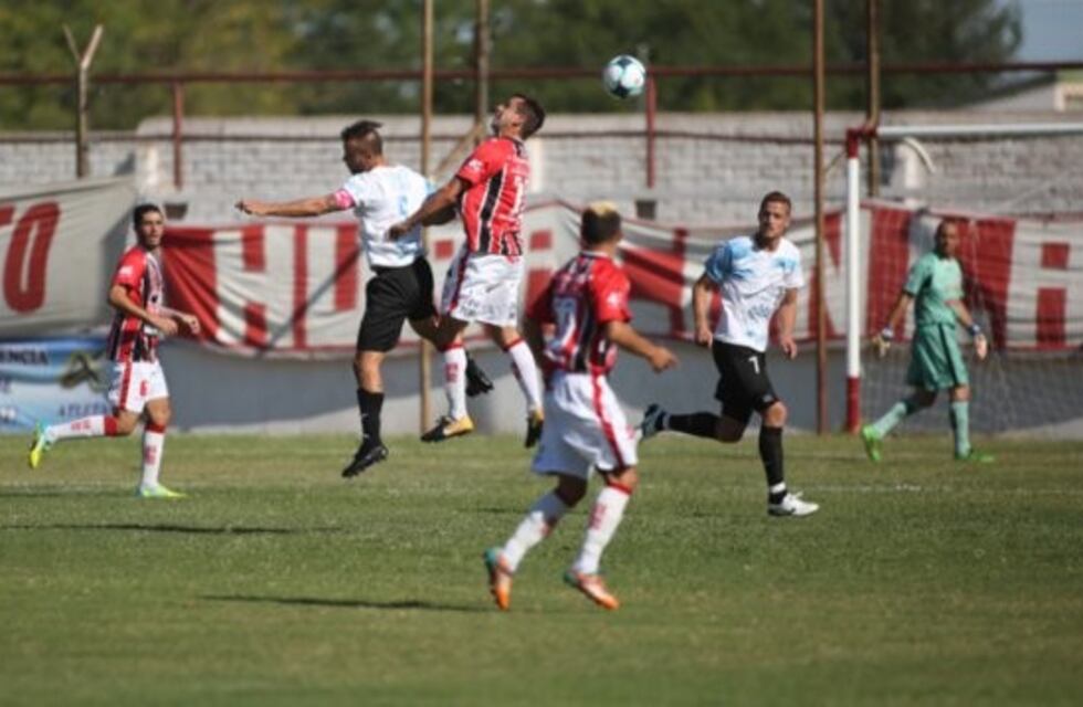 Huracán Las Heras no pudo con Gutiérrez en el clásico mendocino del Federal A