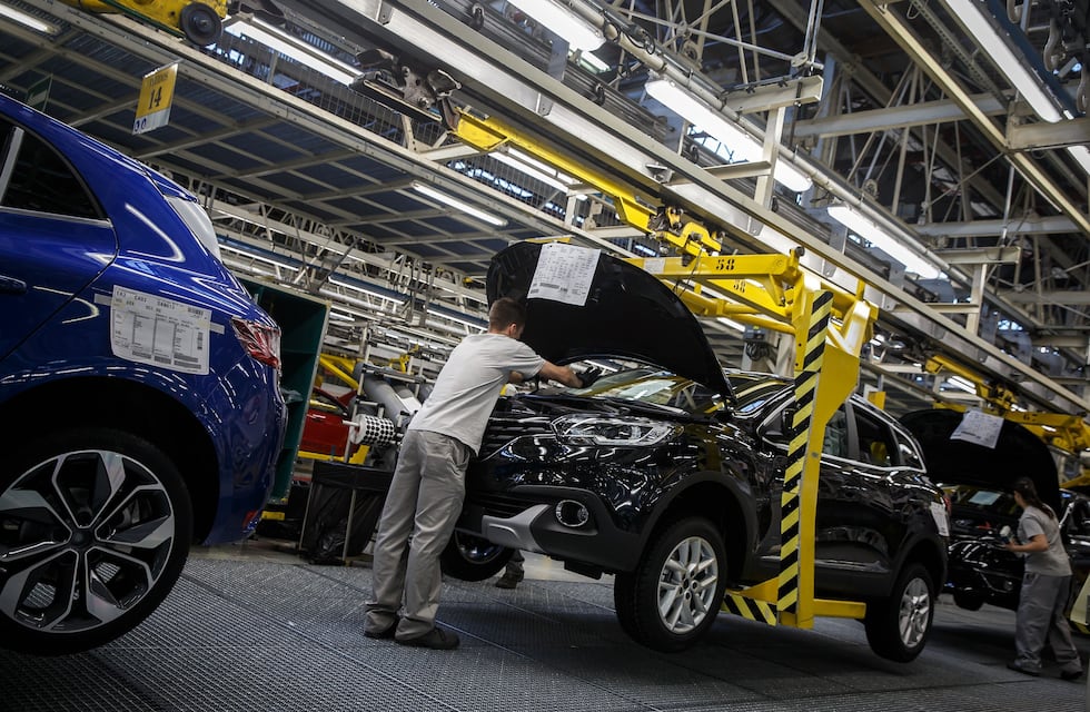 La industria tuvo en noviembre su peor caída en más de 16 años