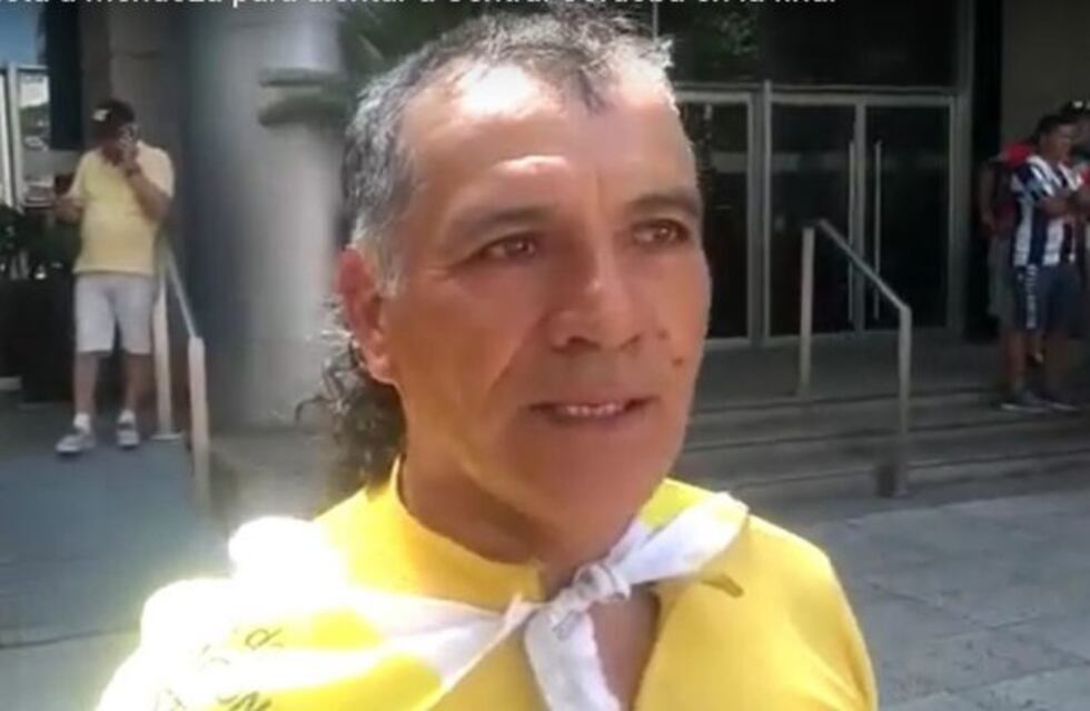 Recorrió más de 800 kilómetros en bici para estar en la final de la Copa Argentina