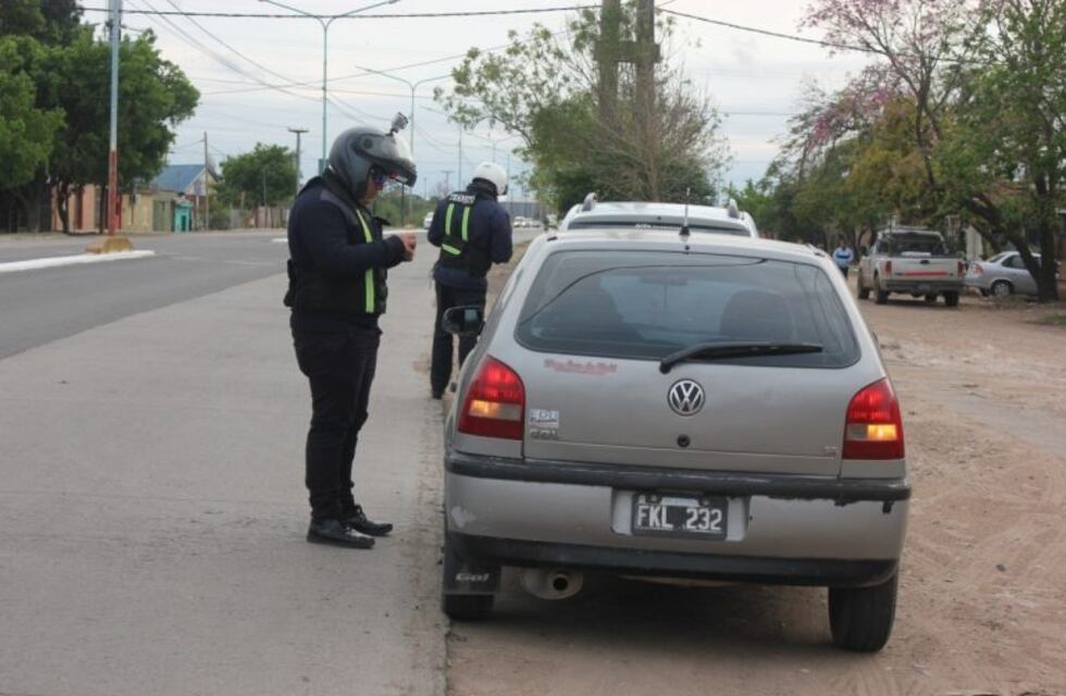 Aumento de inspectores en avenidas de Resistencia para disuadir a conductores irresponsables