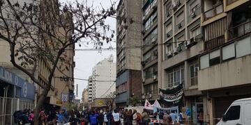 Organizaciones sociales tomaron la calle en horas de la mañana en San Lorenzo al 1000\u002E
