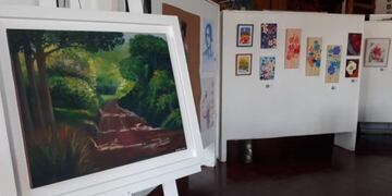 Mes de la mujer: mujeres artistas exponen sus obras en la Casa del Bicentenario