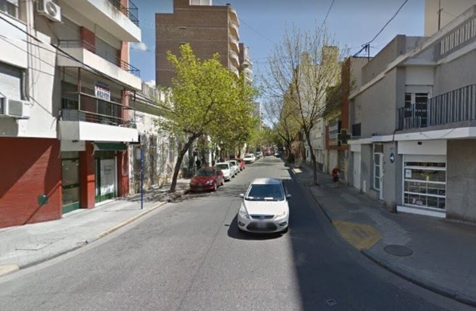 Regalo del cielo: le cayó una maceta y tuvo que ser atendida en un hospital