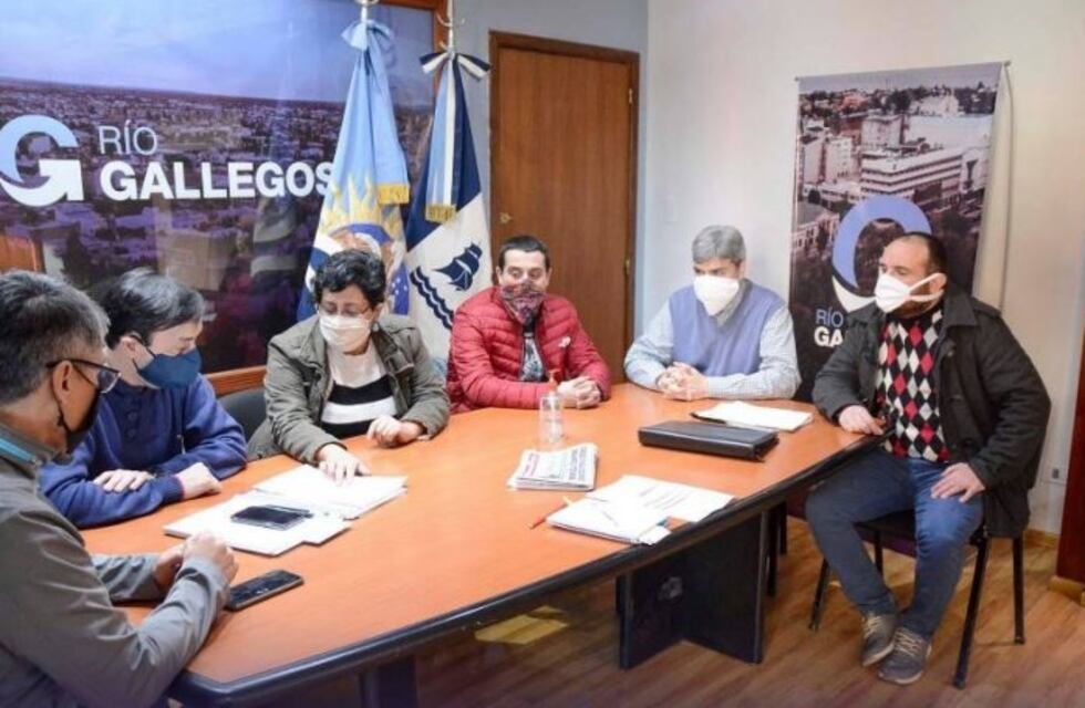 Pablo Grasso se reunió con la junta vecinal del barrio El Faro
