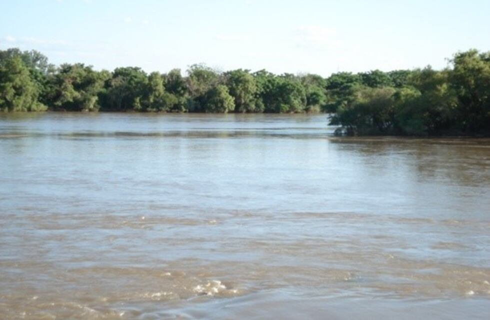 Río Dulce: buscan a un pescador desaparecido