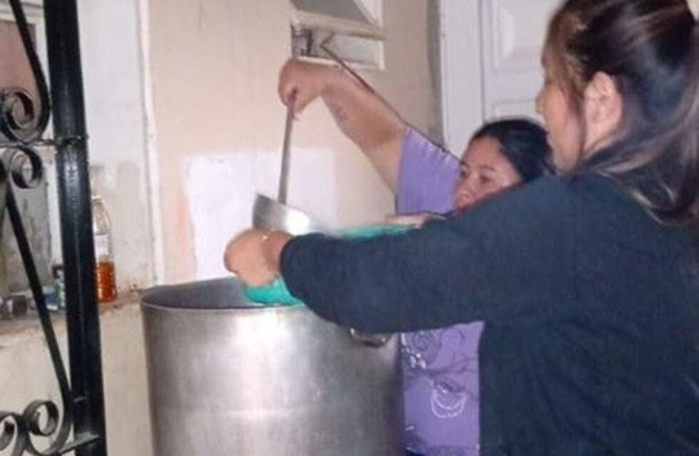 Organizan una olla popular en un merendero de Paraná