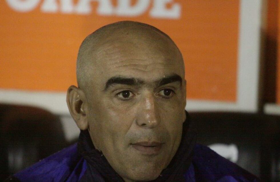 Patronato anunció el fin del ciclo de Iván Delfino