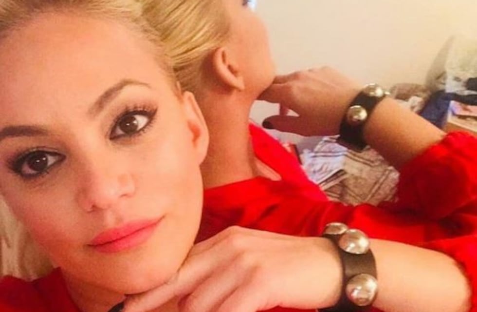 María Eugenia Ritó compartió un video al desnudo mientras se vestía para asistir a un programa