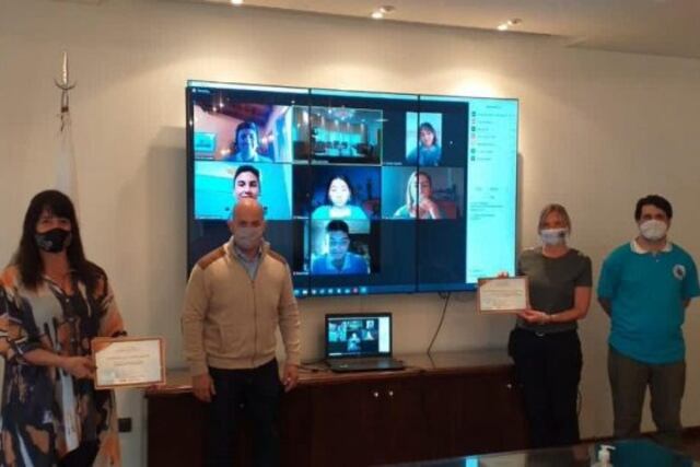 El intendente Gómez Gesteira se reunió de manera virtual con los alumnos de la escuela PROA y les brindó su apoyo para que continúen con este tipo de actividades\u002E