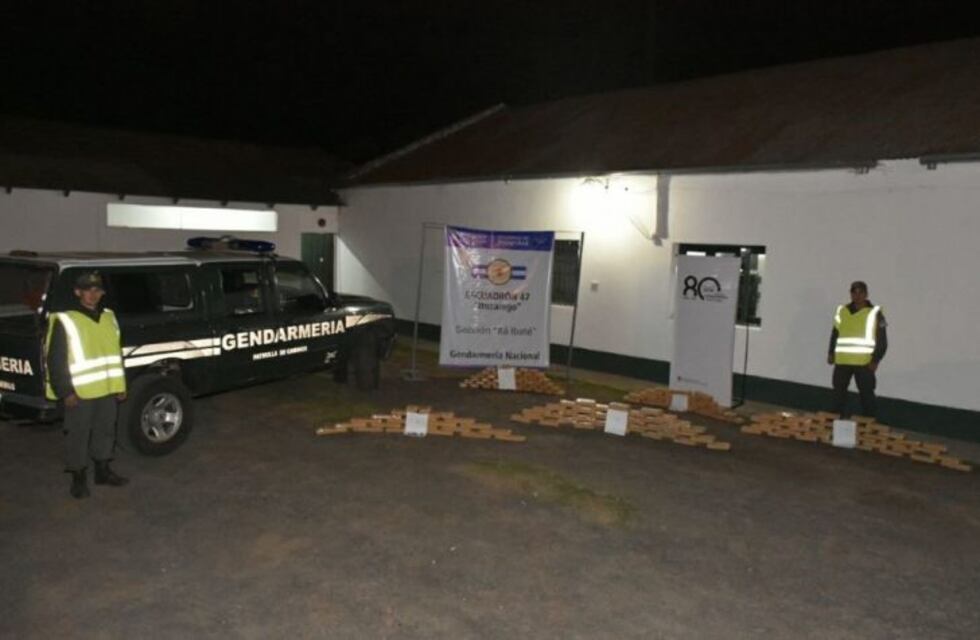 Itá Ibaté: decomisaron 307 kilos de marihuana en la costa del río Paraná