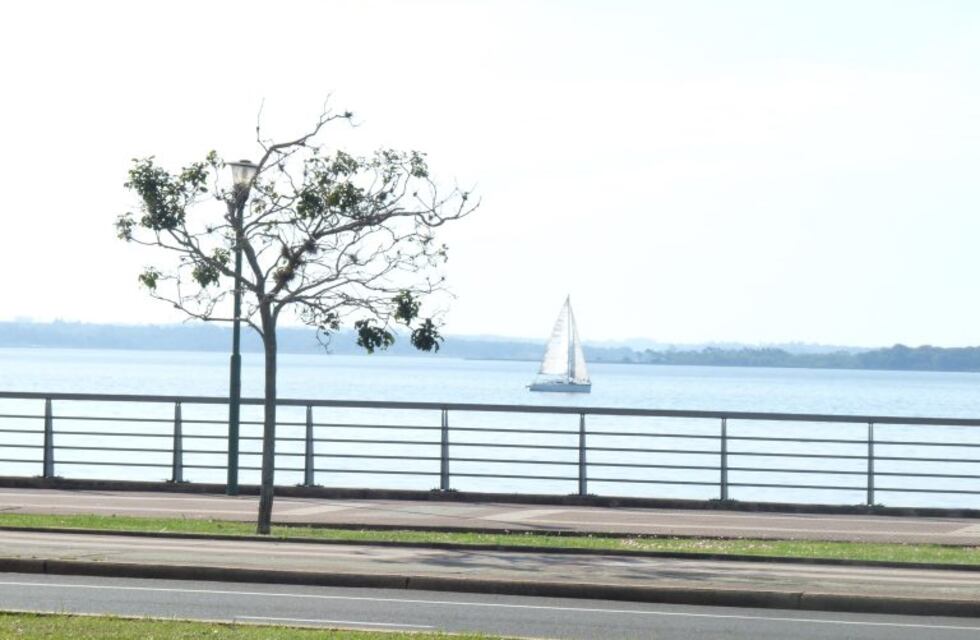 También abrieron la navegación recreativa en el Paraná, con un máximo de embarcados