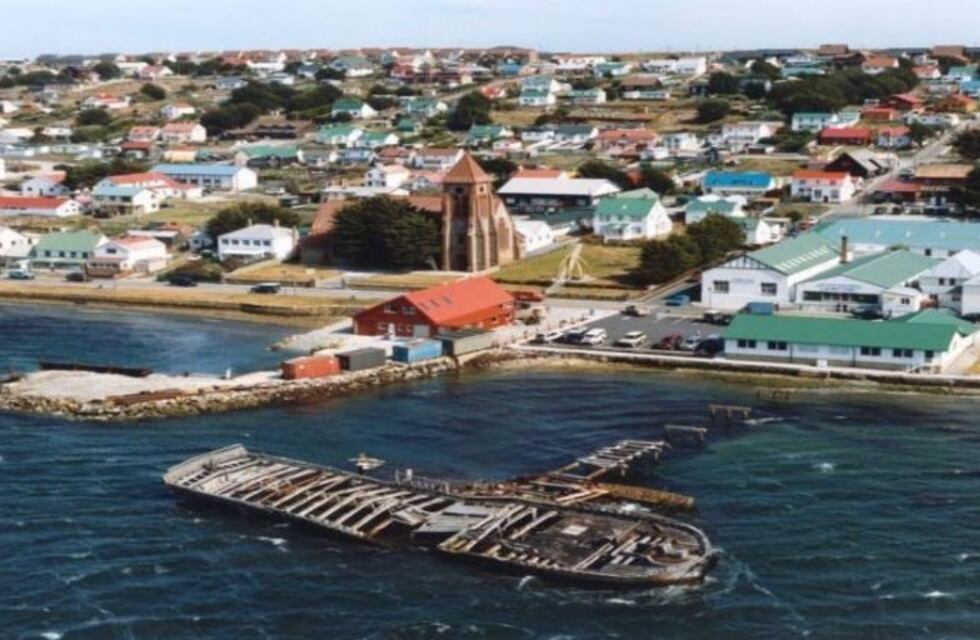 Volar a las Malvinas directo desde Córdoba sale casi 100 mil pesos