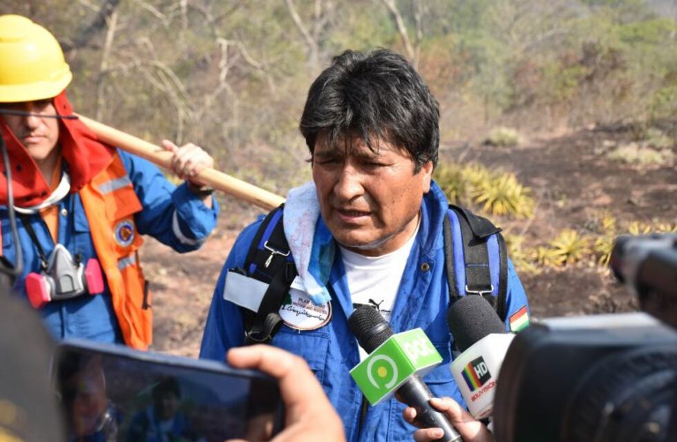 Evo Morales agradeció a Mauricio Macri el envío de brigadistas para combatir el fuego
