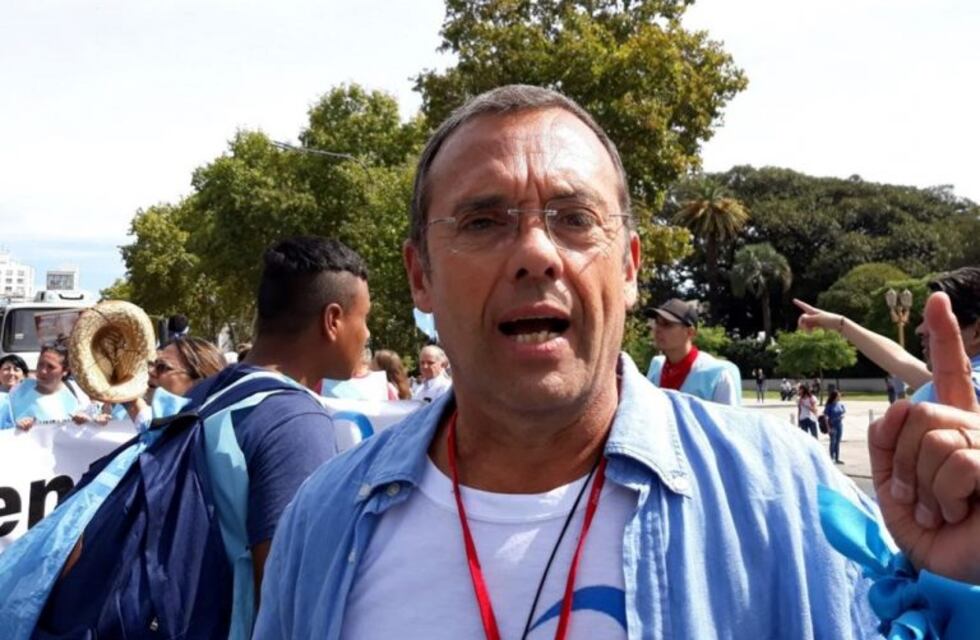 El cruce entre una periodista y un organizador de la marcha provida