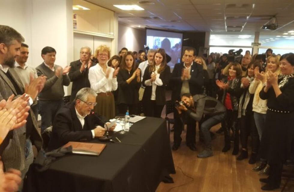 Crearán 149 escuelas con educación secundaria en parajes de San Luis