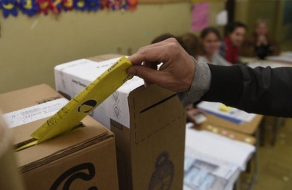 Recibieron una "multa" de $6.500 por no ir a votar: era una estafa