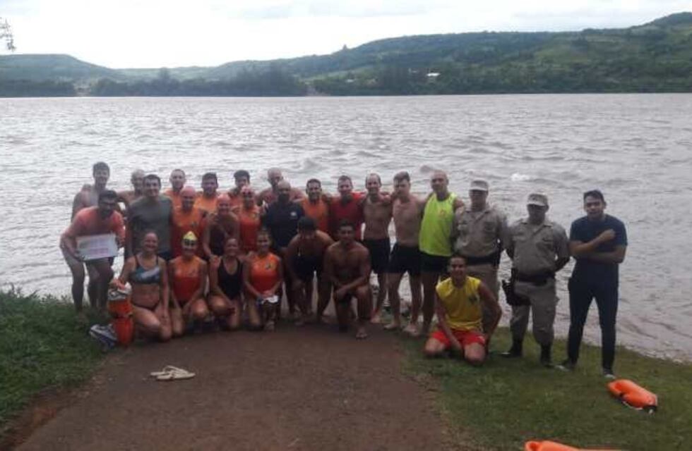 Guardavidas de la Zona Centro realizaron la reválida para la temporada de verano