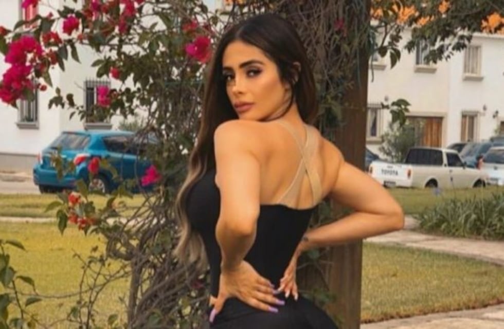 La conductora guatemalteca que seduce al público con fotos sexys y le dicen "Barbie humana"