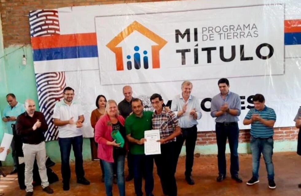Entregan títulos a vecinos en la Colonia Nueva Argentina