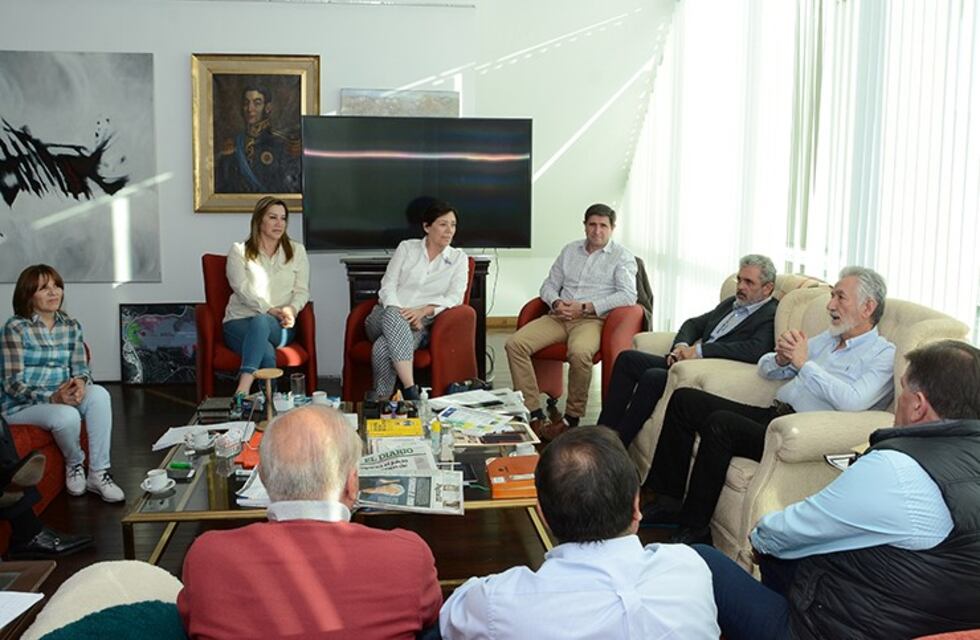 Presupuesto 2019: el gobernador se reunió con ministros y legisladores provinciales